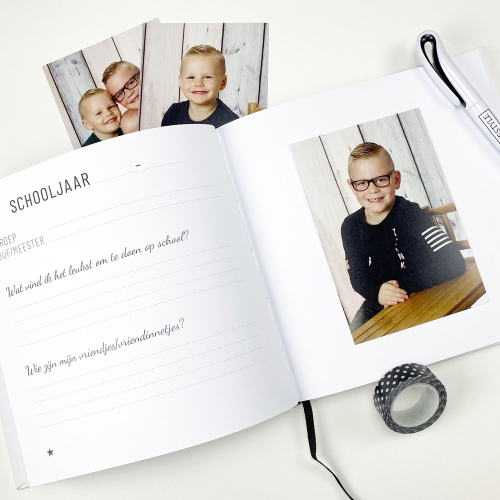 Lifestyle2Love Schoolfotoboek - 12 jaren schoolfoto’s